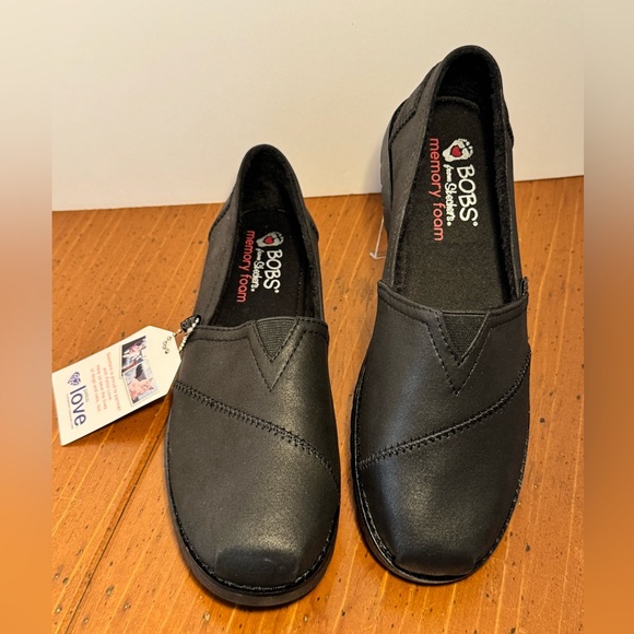 BOBS from Skechers Shoes - BOBS from Skechers - Petco Love Collab - New w/Tags - Women's Size 8 -Black Lugs